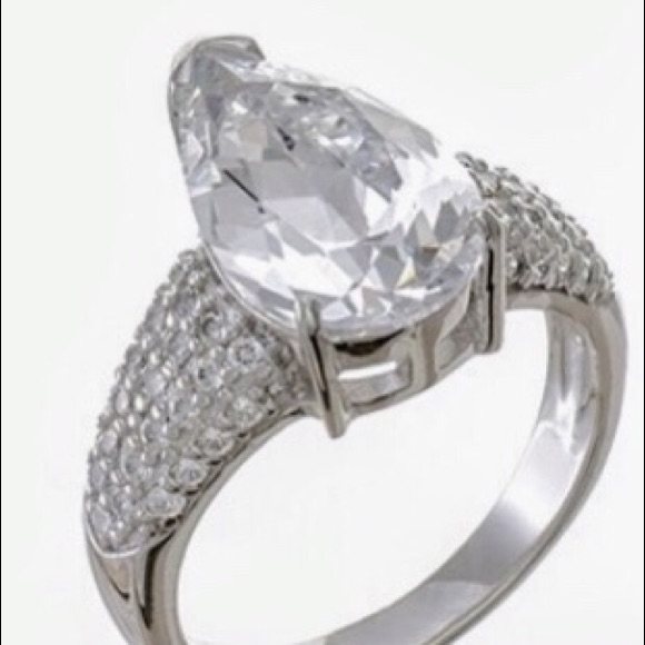 Cz By Kenneth Jay Lane